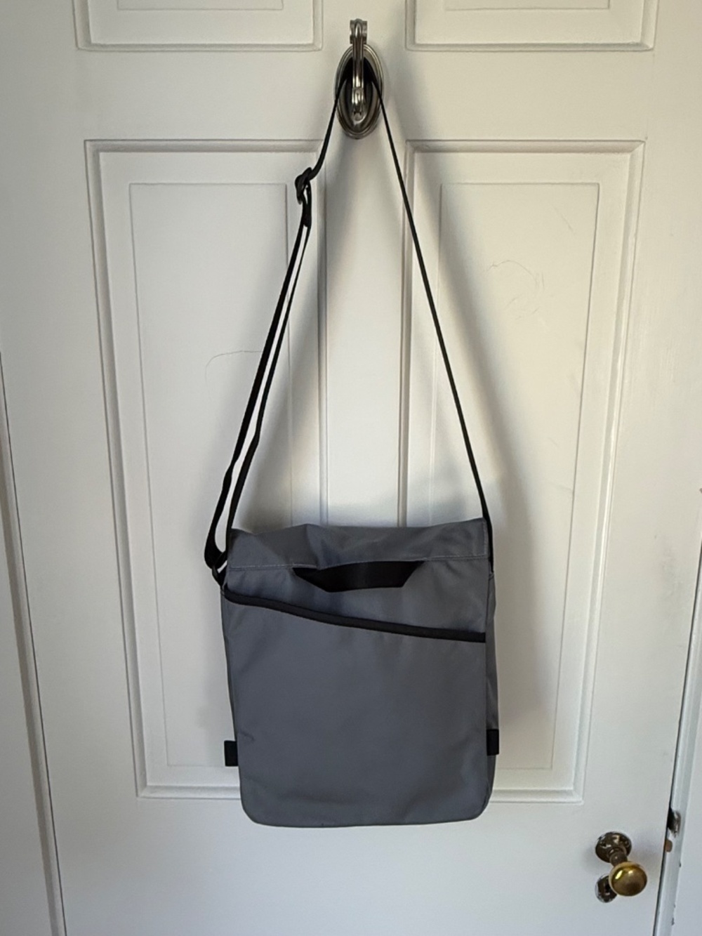 Tom Bihn - Medium Cafe Bag, Grey - Picture 3 of 7